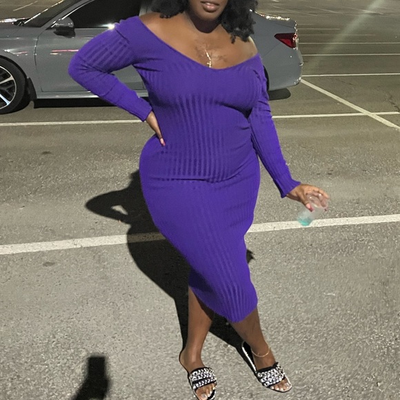 Ooopps knit calf length dress. - Picture 2 of 2